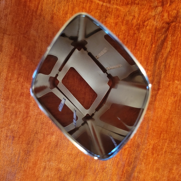 New Bath & Body Works Silver & Gems Bling Foaming Hand Soap Holder - Picture 5 of 7